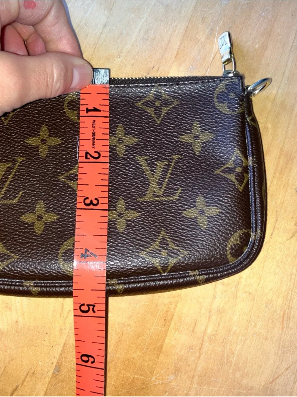 Louis Vuitton Monogram Canvas Petit Bucket Pochette Pouch